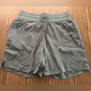 The North FaceWomen’s  Green Shorts size Medium
